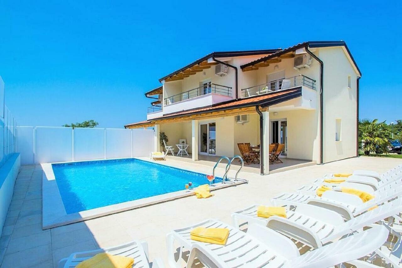 Villa Sanja Plovanija المظهر الخارجي الصورة