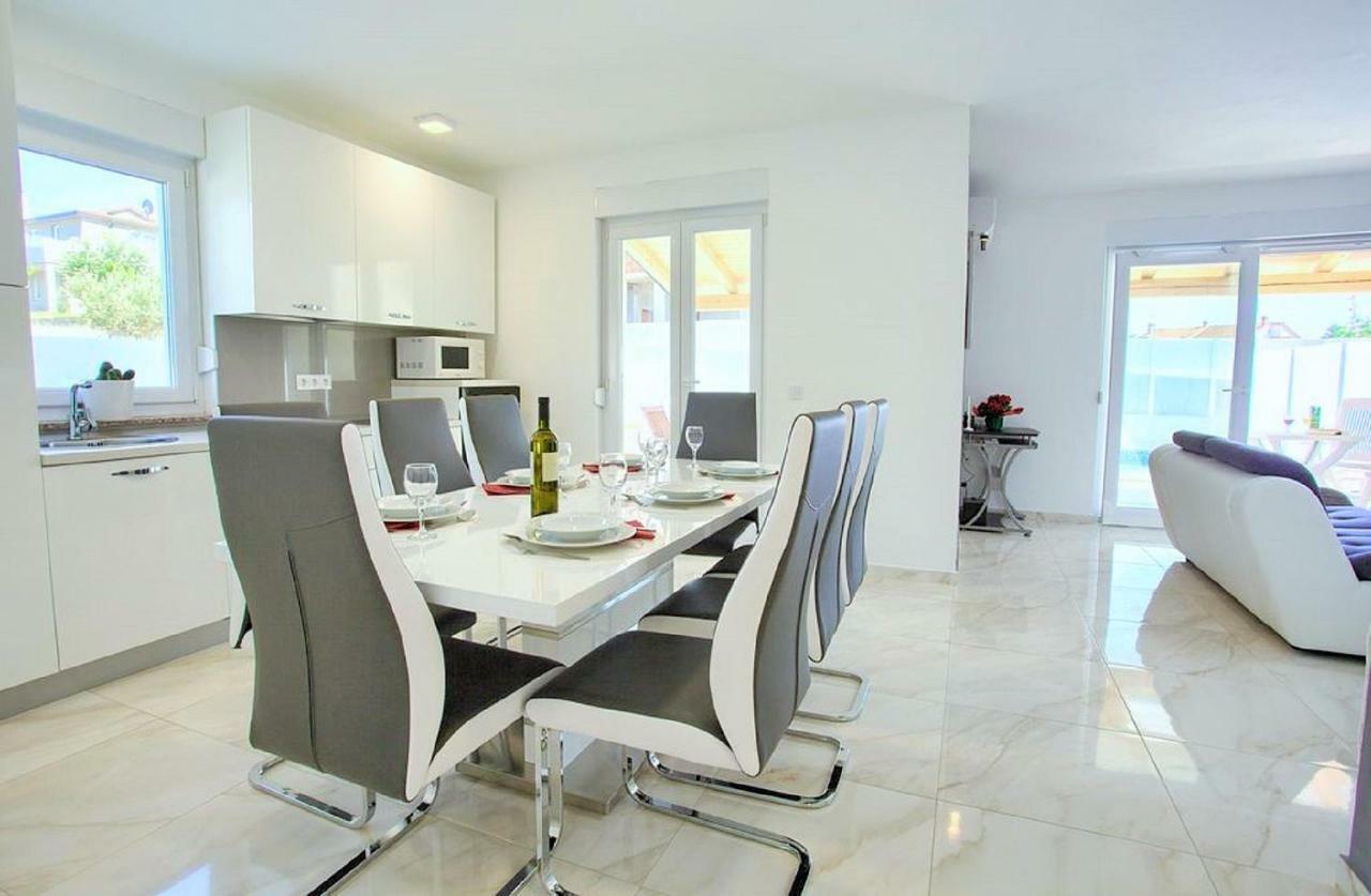 Villa Sanja Plovanija المظهر الخارجي الصورة